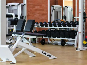 Отель Dubai Marine Beach Resort & Spa