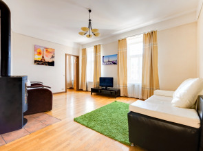 Апартаменты Грибоедова 38