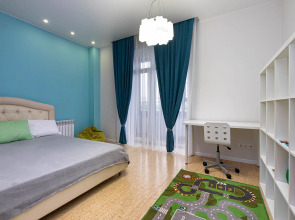 Квартира Семейная Трёхкомнатная с видом на Обь