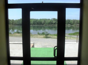 Отель Парамон