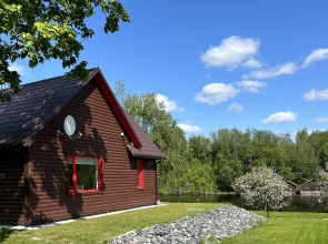 Частный Дом На Берегу Реки