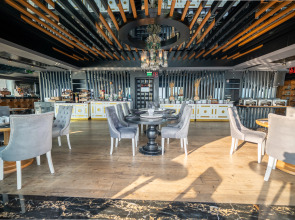 La Boutique Hotel & Suites (Adult Only 16+)