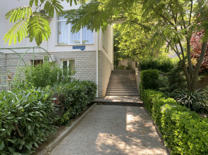 Отель Амалия