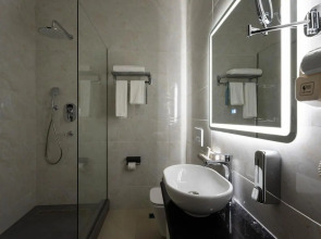 Отель Kiropol Airport Hotel