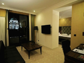 Отель Crystal Hotel Belgrade