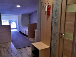 Хостел на Новособорной