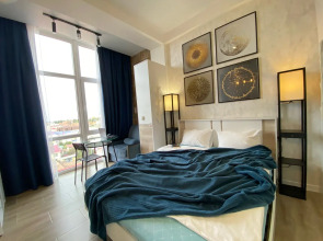 Море квартир уютная студия с панорамными окнами в центре Адлера 2