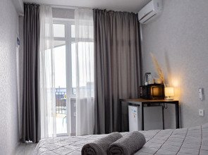 River House Apartments