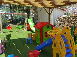 Отель Oscar Resort