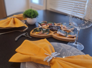 Квартира Двухкомнатная Около Мегагринна