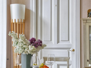 Апартаменты 1 MyhomeYourhome на Зверинской 42