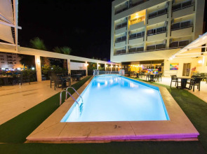 Отель Tuntas Beach Altinkum