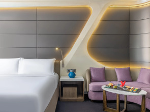 Отель V Hotel Dubai Curio Collection by Hilton