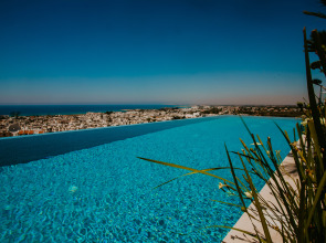 Отель Napa Suites