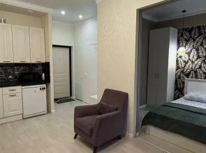 Апартаменты Евро 2-ком с балконом возле моря в центре Адлера Ajax