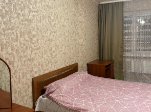 Апартаменты Уютные 2х комнатные недалеко от центра и метро