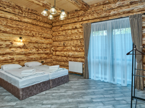 Шале Кедр 760, 5 спален, 12 гостей с бассейном и баней