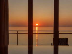 Апартаменты Black Sea Point 9