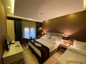 Отель Golden Gate