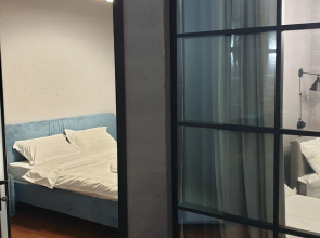 Апартаменты Green Lamp Downtown