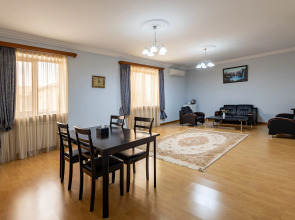 Отель La Defense Yerevan