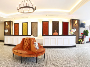 Отель Sanouva Danang