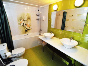 Отель Оазис