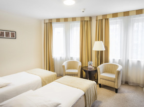 Отель Qubus Wroclaw