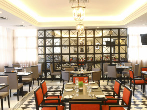 Отель Sanouva Danang