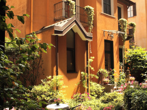 Отель Sanpi Milano