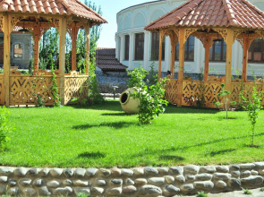 Отель Кавказ