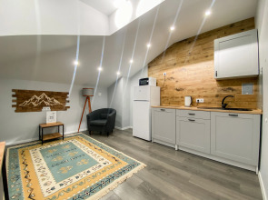 Квартира С Панорамным Видом на Озеро и Горы