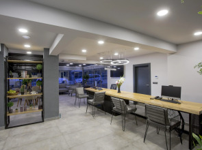 Отель Falcon 1511