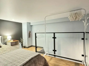 Апартаменты Двухуровневые у метро Нагорная