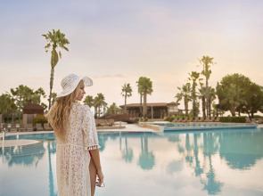 Отель Akka Alinda