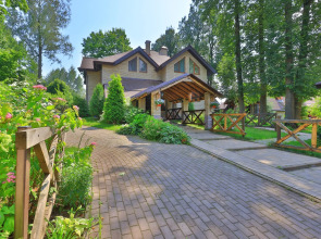 Гостевой дом Загородный Комплекс Слобода