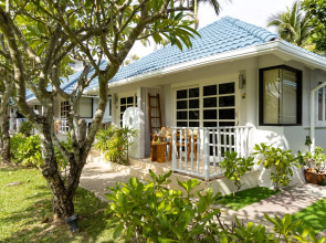 Отель Bandara On Sea