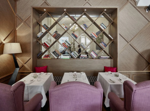 Aria Hotel Budapest by Library Hotel Collection