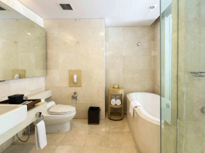 Le Grande Bali Hotel