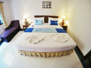 Отель Sea Front Home