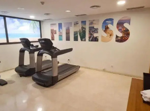 Отель Сatalonia Barcelona Beach