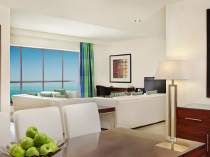 Hilton Dubai The Walk