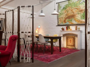 Ruby Claire Hotel & Bar