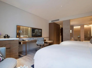 Al Bandar Rotana – Creek