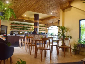 Rawi Warin Resort and Spa