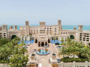 Отель Jumeirah Al Qasr Dubai