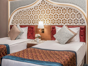 Royal Taj Mahal - All Inclusive