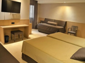 Отель Gran Barcino 