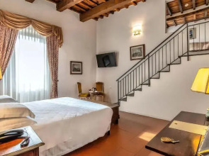 Отель Machiavelli Palace