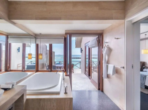 Спа-курорт Taj Coral Reef